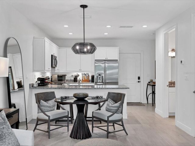 525 N ORANGE AVENUE 204, Sarasota, FL 34236