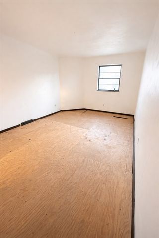 1025 Kenneth Ave, New Kensington, PA 15068