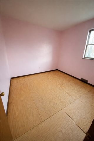 1025 Kenneth Ave, New Kensington, PA 15068