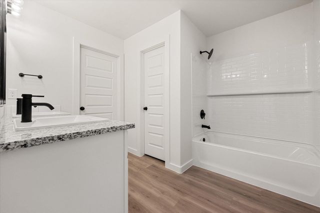 2408 Aberdeen Avenue, Wolfforth, TX 79382