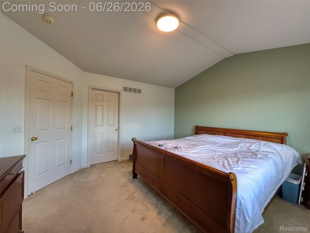 1842 Enterprise Drive, Troy, MI 48083
