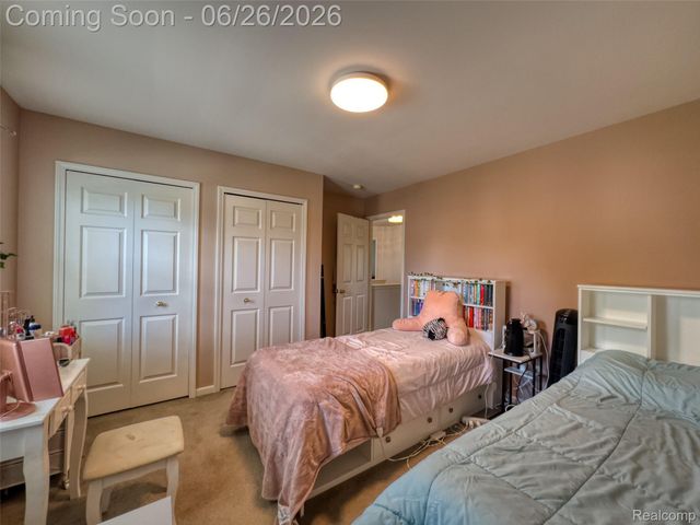 1842 Enterprise Drive, Troy, MI 48083