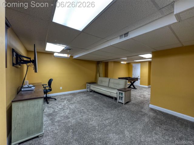1842 Enterprise Drive, Troy, MI 48083