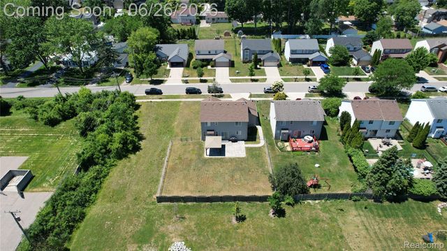 1842 Enterprise Drive, Troy, MI 48083