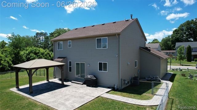 1842 Enterprise Drive, Troy, MI 48083