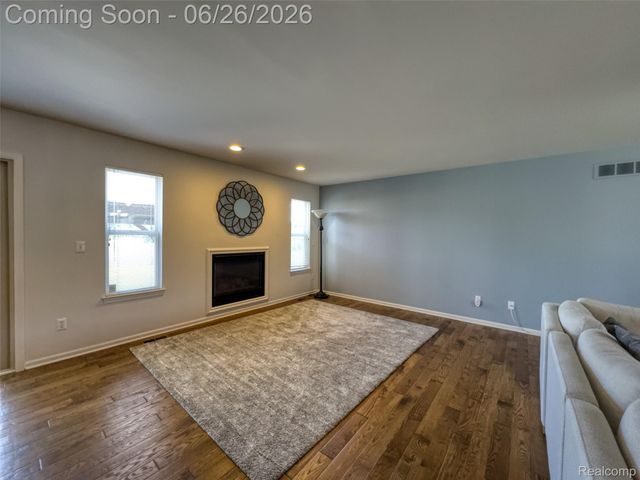 1842 Enterprise Drive, Troy, MI 48083