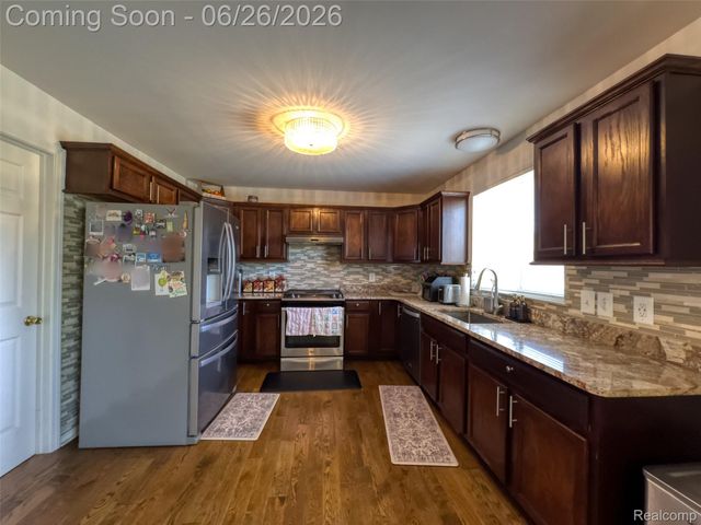 1842 Enterprise Drive, Troy, MI 48083