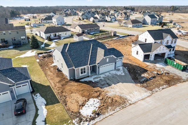 2725 Mapleton AVENUE, East Troy, WI 53120
