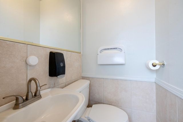 747 E Weldon Avenue, Fresno, CA 93704