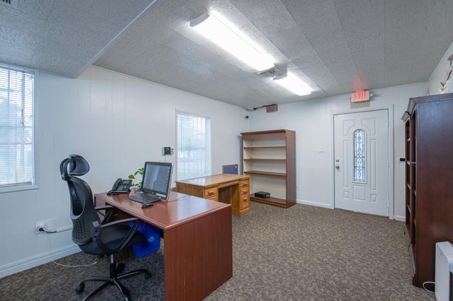 747 E Weldon Avenue, Fresno, CA 93704