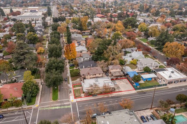 747 E Weldon Avenue, Fresno, CA 93704