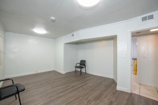 747 E Weldon Avenue, Fresno, CA 93704