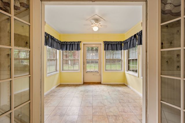1700 Saxon Drive, Bedford, TX 76021