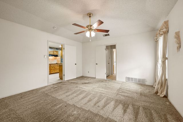 1700 Saxon Drive, Bedford, TX 76021
