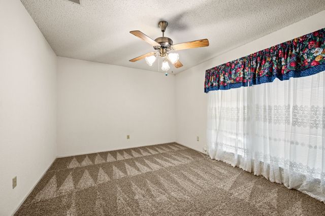 1700 Saxon Drive, Bedford, TX 76021