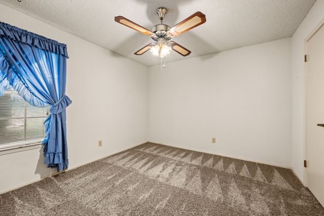 1700 Saxon Drive, Bedford, TX 76021