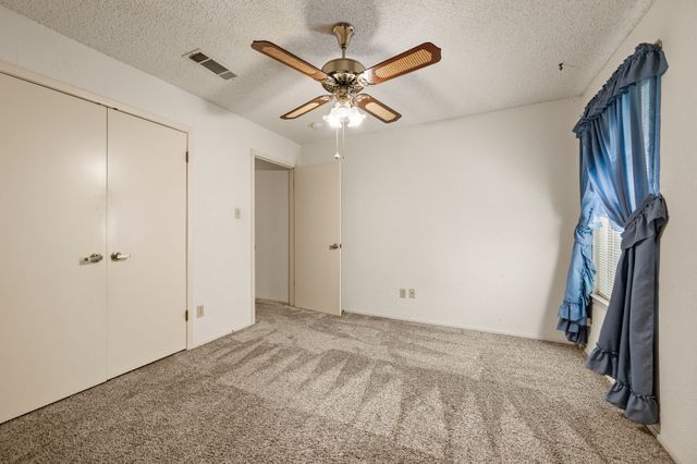 1700 Saxon Drive, Bedford, TX 76021
