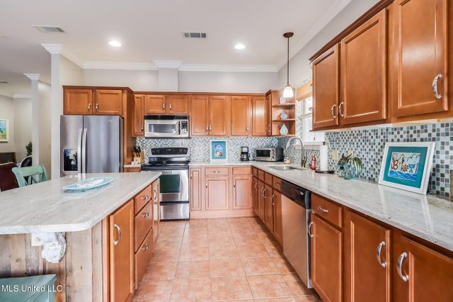 3518 River Bluff Road, D'iberville, MS 39540