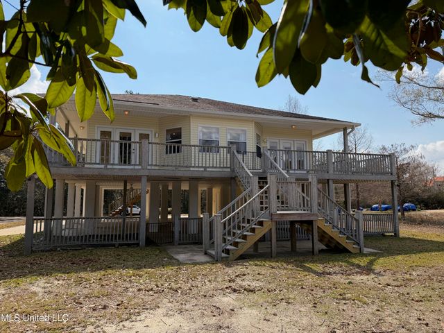 3518 River Bluff Road, D'iberville, MS 39540