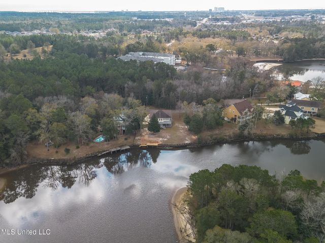 3518 River Bluff Road, D'iberville, MS 39540