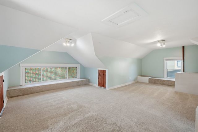 412 E Rusholme Street, Davenport, IA 52803