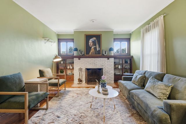 412 E Rusholme Street, Davenport, IA 52803