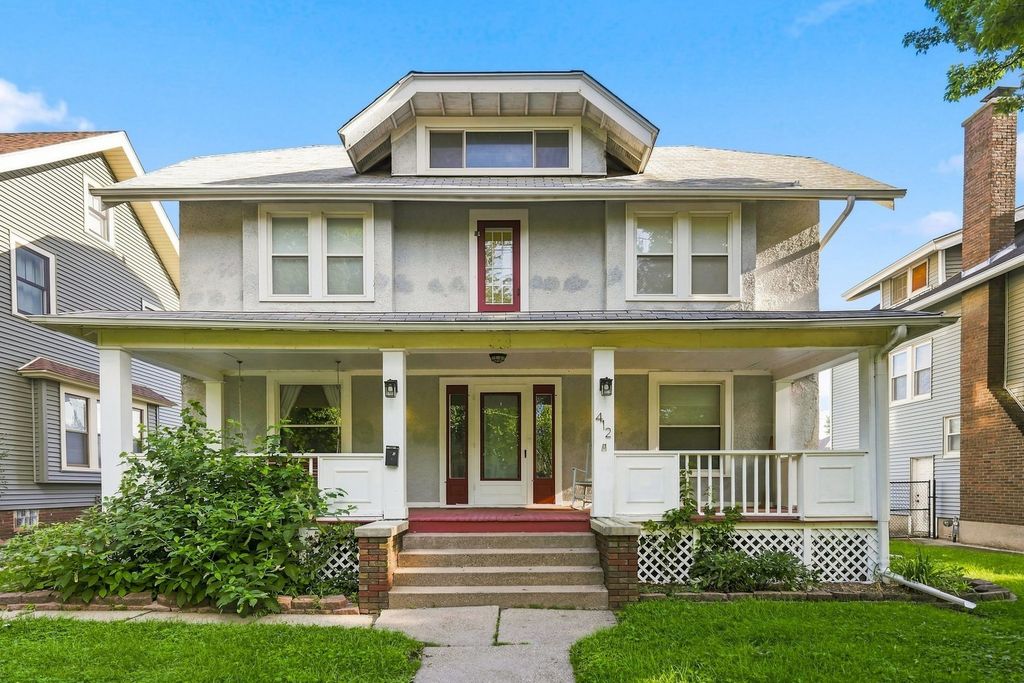412 E Rusholme Street, Davenport, IA 52803