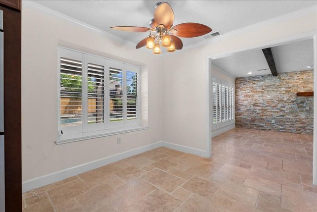 3725 Autumn Lane, Baytown, TX 77521