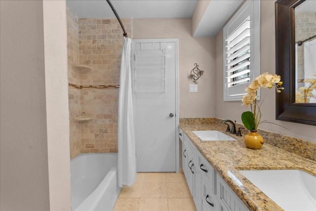 3725 Autumn Lane, Baytown, TX 77521