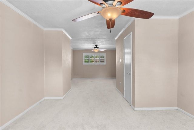 3725 Autumn Lane, Baytown, TX 77521