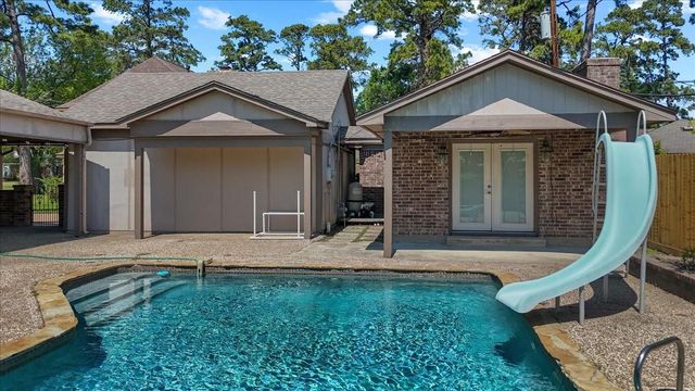3725 Autumn Lane, Baytown, TX 77521