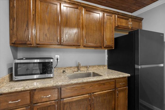 3725 Autumn Lane, Baytown, TX 77521