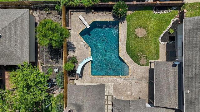 3725 Autumn Lane, Baytown, TX 77521