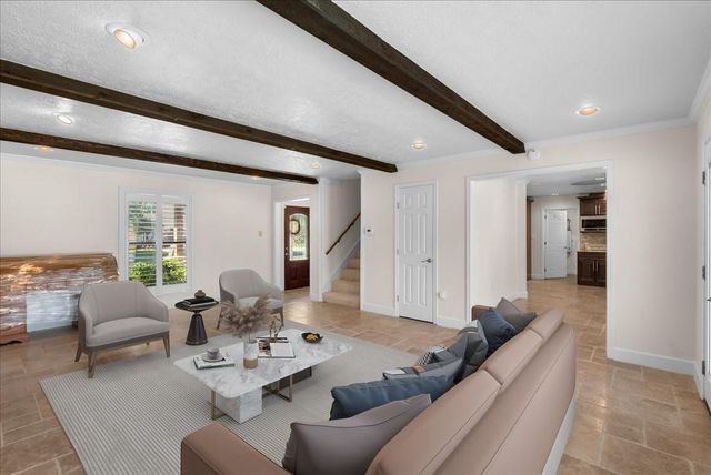 3725 Autumn Lane, Baytown, TX 77521