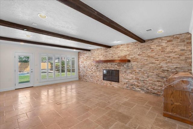 3725 Autumn Lane, Baytown, TX 77521