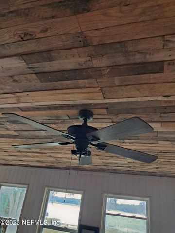 6848 SPRING LAKE Road, Keystone Heights, FL 32656