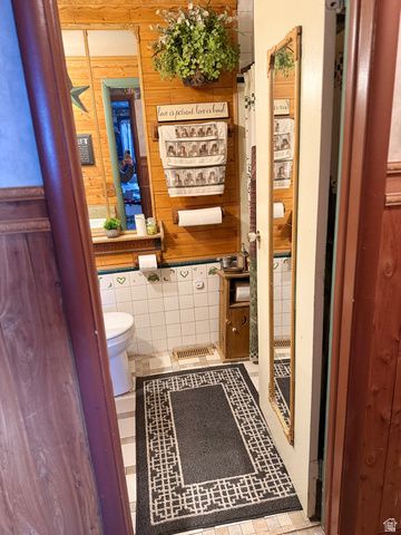 2322 W SURREY RD, Taylorsville, UT 84129