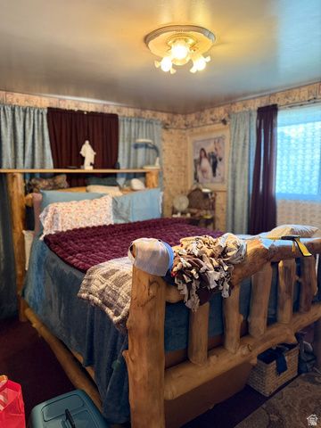 2322 W SURREY RD, Taylorsville, UT 84129