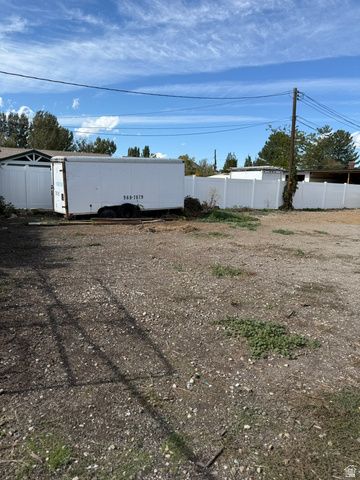 2322 W SURREY RD, Taylorsville, UT 84129