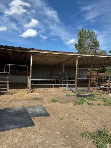 2322 W SURREY RD, Taylorsville, UT 84129