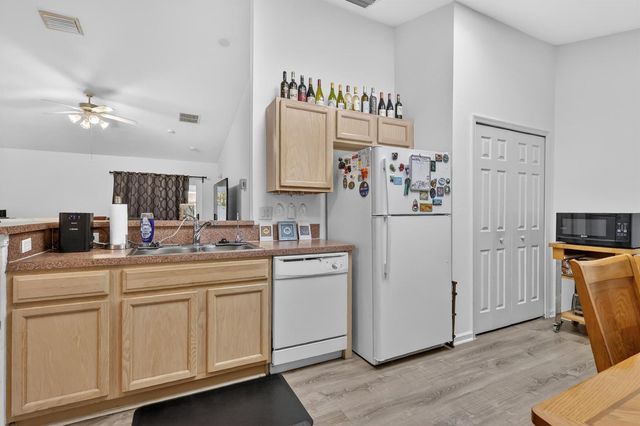 1011 SE Euclid Lane, Port St. Lucie, FL 34983