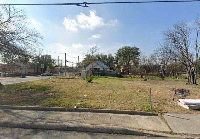 202 Henry, San Antonio, TX 78207