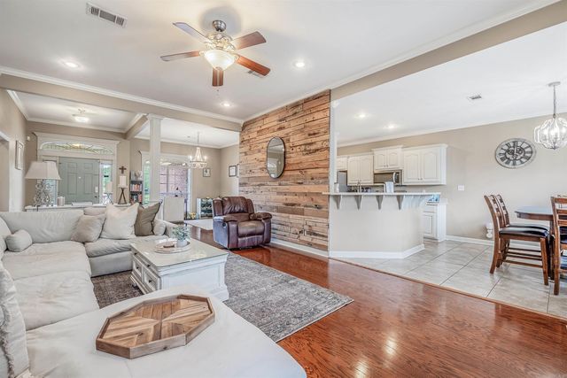 160 Maumelle Valley Drive, Maumelle, AR 72113