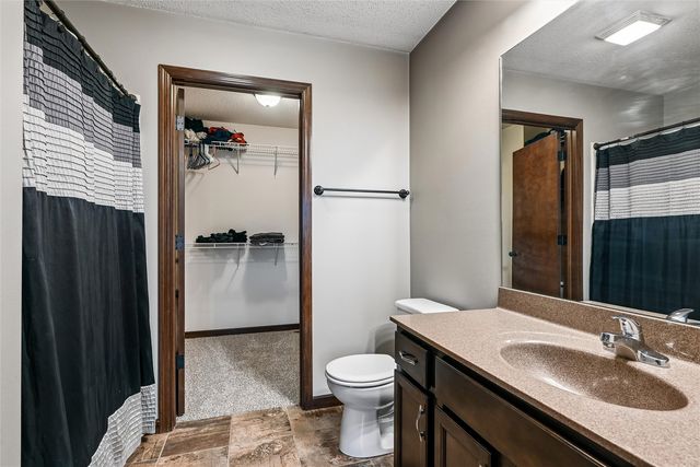 953 Acacia Drive NE, Cedar Rapids, IA 52402