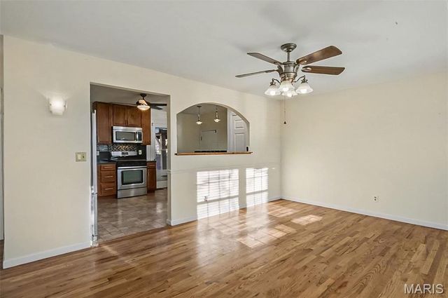 2011 Aristocrat Drive, Florissant, MO 63031