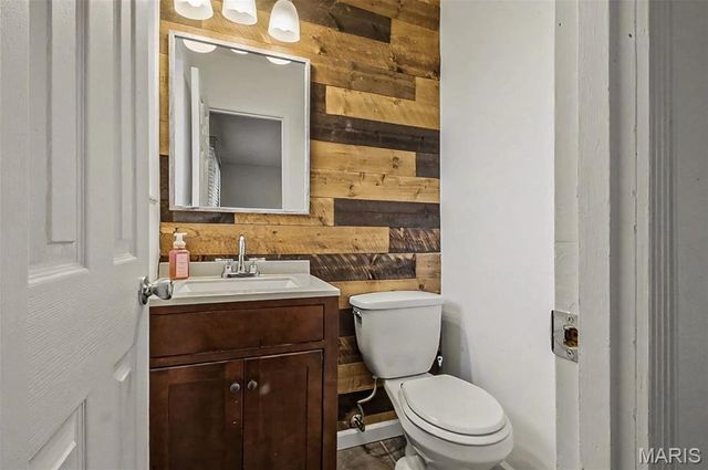 2011 Aristocrat Drive, Florissant, MO 63031