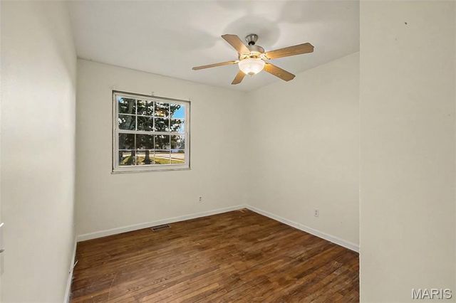 2011 Aristocrat Drive, Florissant, MO 63031