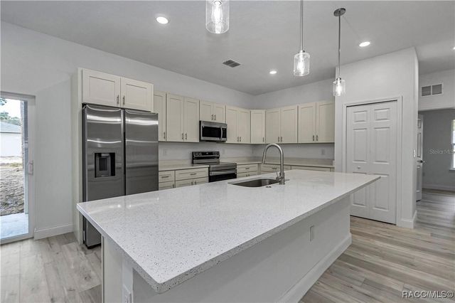 8294 N Downer Way, Citrus Springs, FL 34434