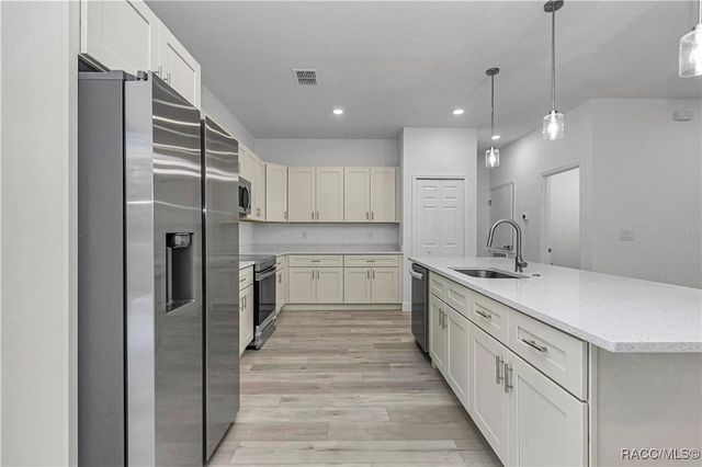 8294 N Downer Way, Citrus Springs, FL 34434