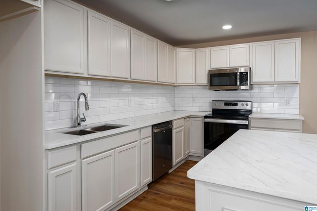 2901 TERESA AVENUE, Hueytown, AL 35023